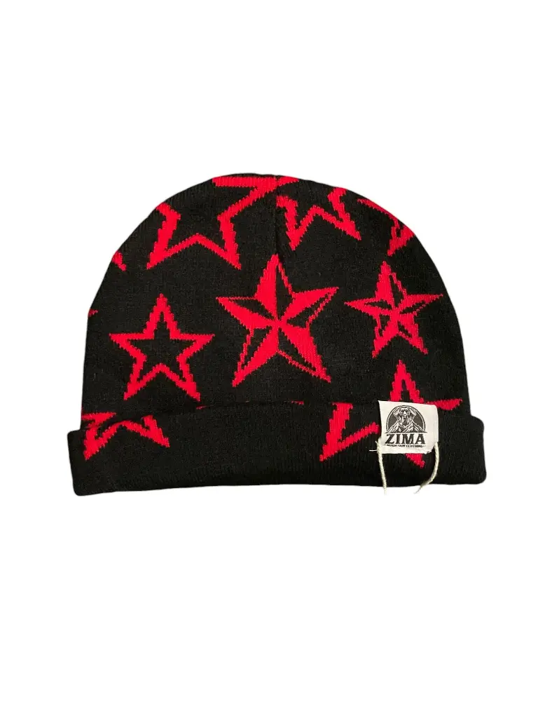 Beanie estrellas rojas con negro doblado-Photoroom.webp